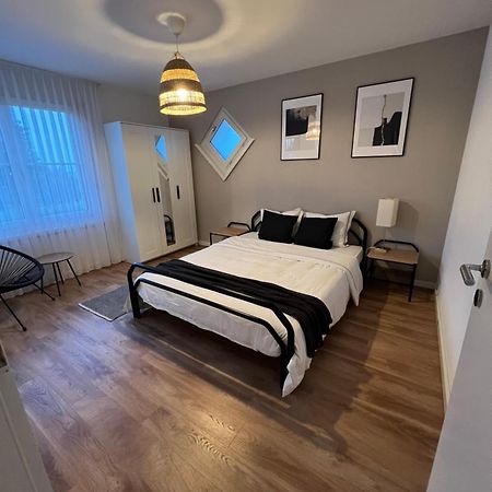 Black&White Apartment Uzwil Екстериор снимка