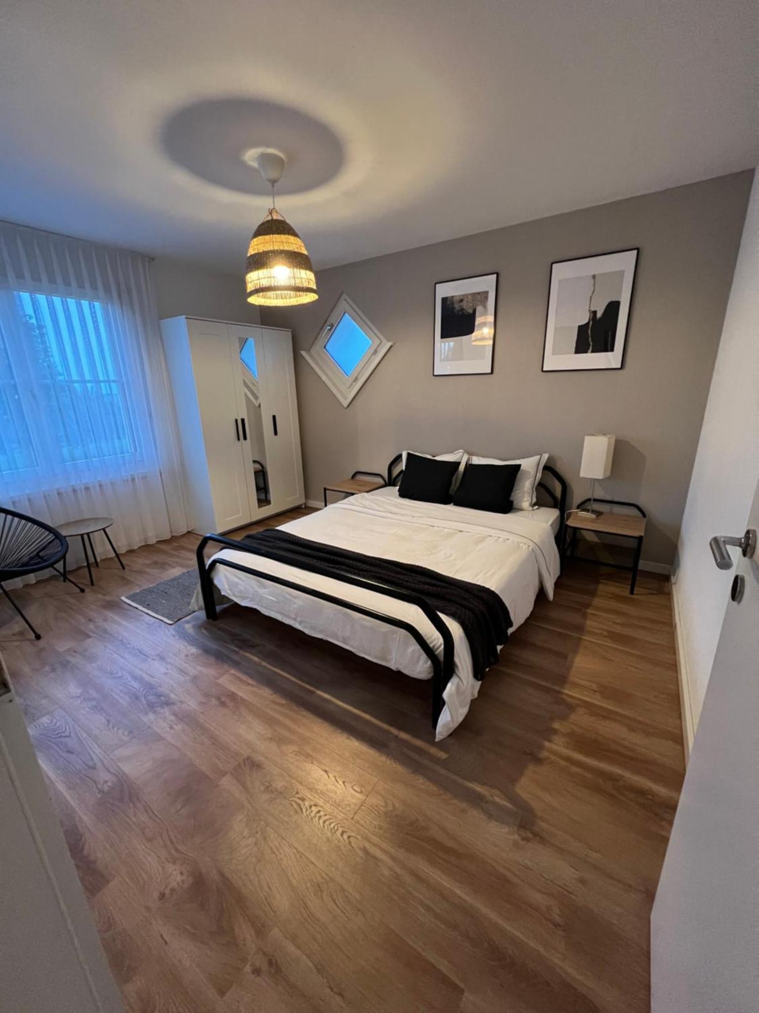 Black&White Apartment Uzwil Екстериор снимка