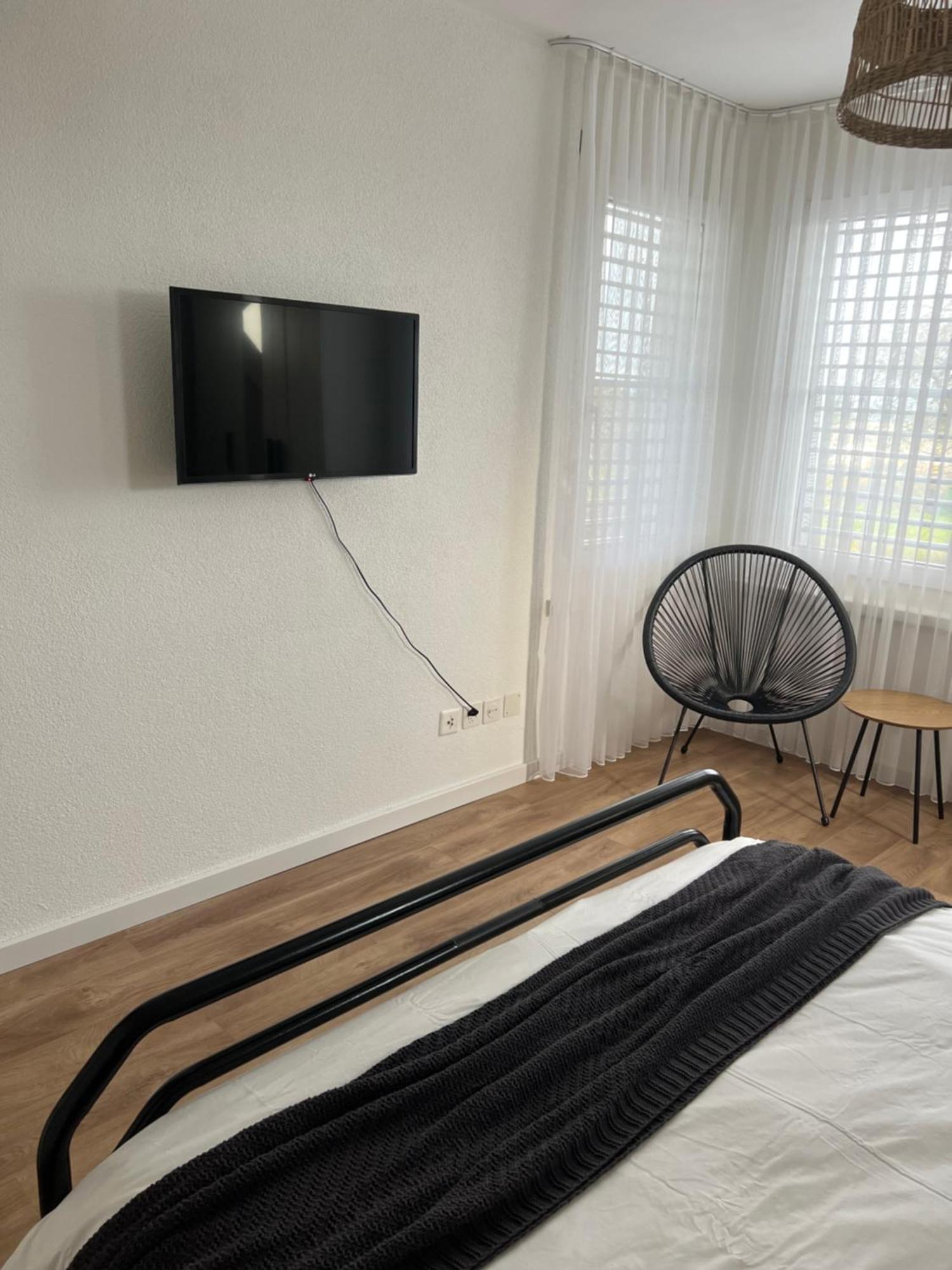 Black&White Apartment Uzwil Екстериор снимка